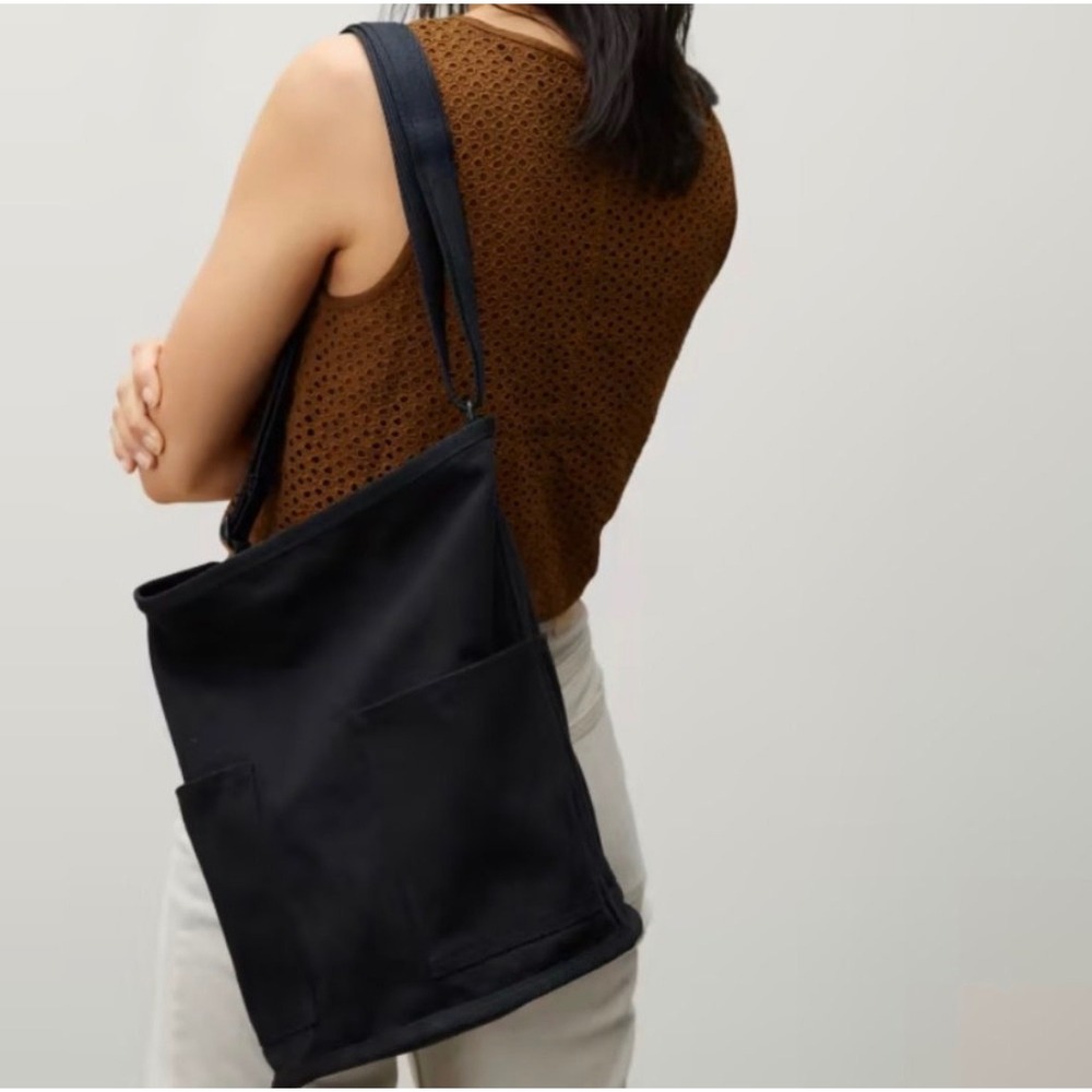 Everlane Lantern Bucket Bag Tote Black Canvas Large Shoulder Minimalist Casual